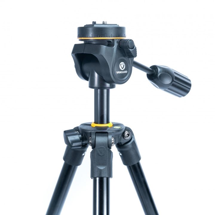 Vanguard Vesta 204AP Tripod with PH-23 Pan Head **