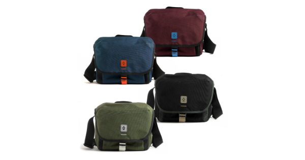 Crumpler proper roady outlet 2.0 camera sling 2500