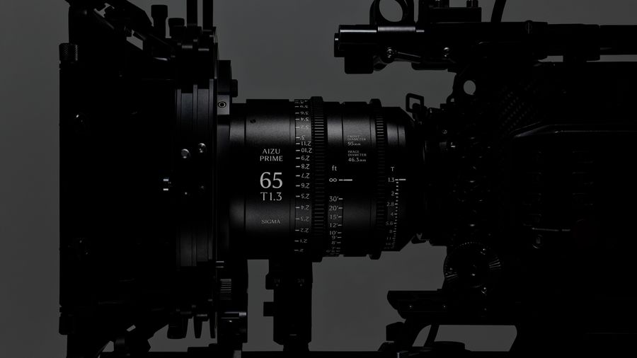 Sigma Aizu 65mm T 1.3 Cine Prime F/VE (feet) Sony E Mount